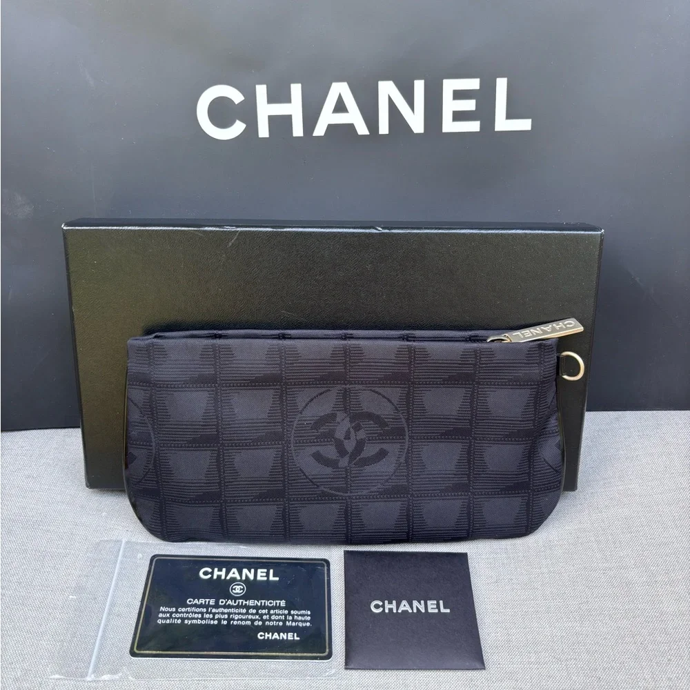 Authentic CHANEL BLACK nylon sport line clutch pouch NEW